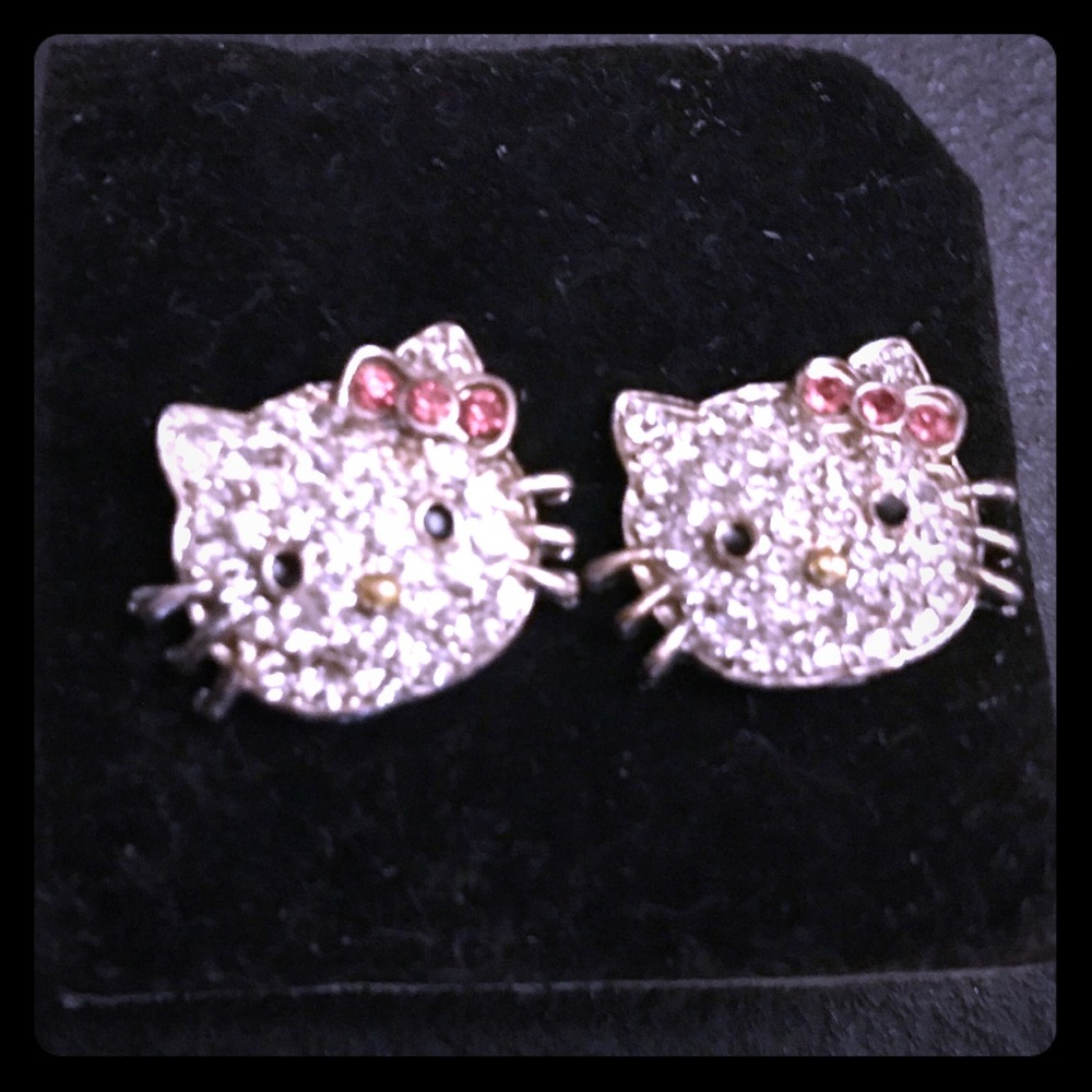 🐱Hello kitty earrings🐱